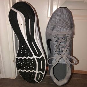 * NWOT* Nike running sneakers